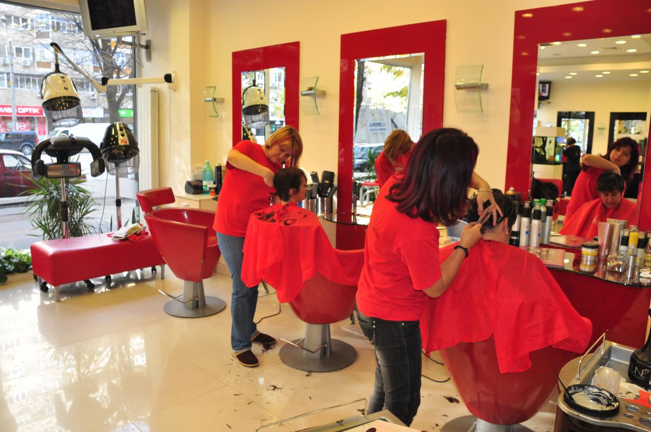 Salon Max Stil Salon Delfinului Din Bucuresti