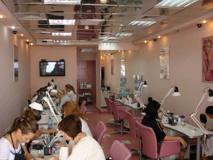 Salon Perfect Nails Mall Vitan Din Bucuresti