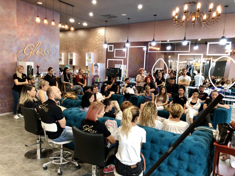 Salon Gloss Vivo Din Constanta