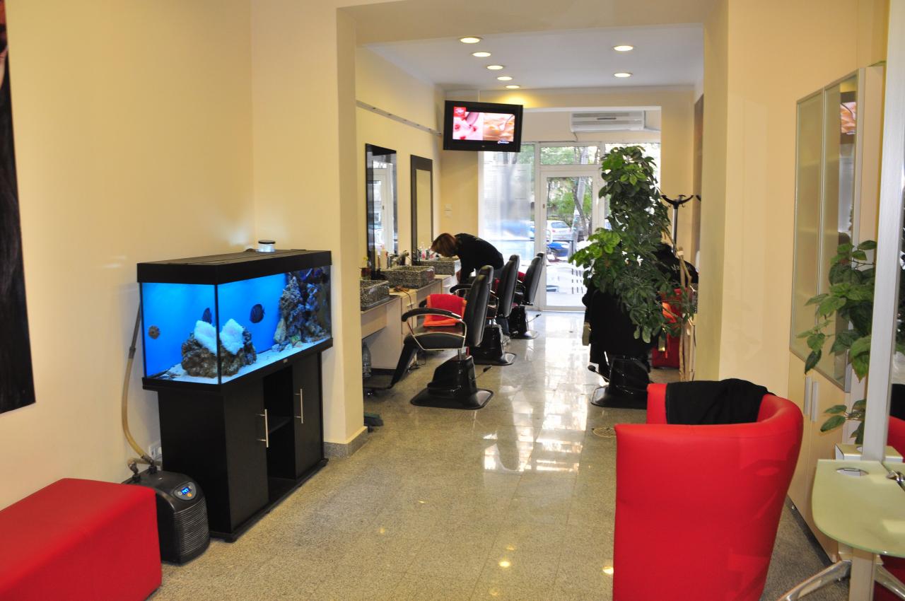 Salon Max Stil Salon Delfinului Din Bucuresti